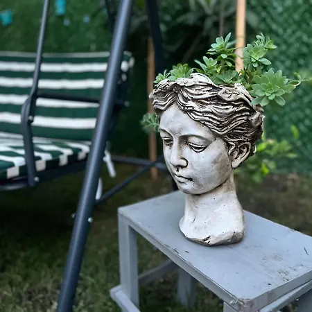 Garden House & Private House With Garden Appartement