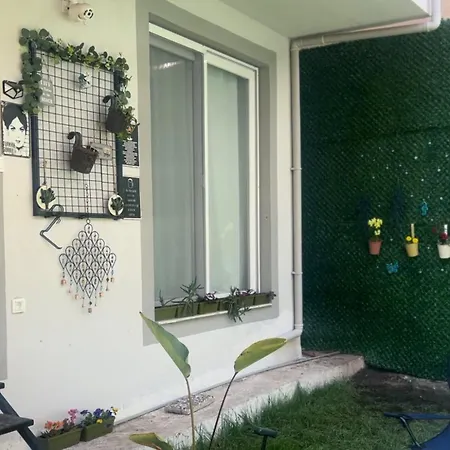 Garden House & Private House With Garden فتحية