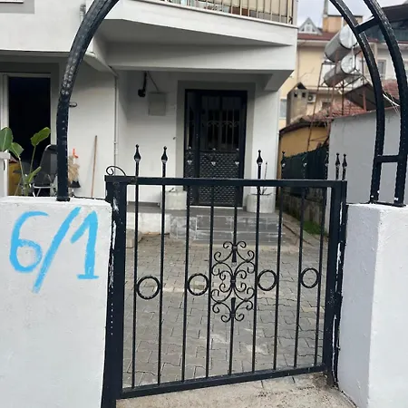 Apartment Garden House & Private House With Garden *