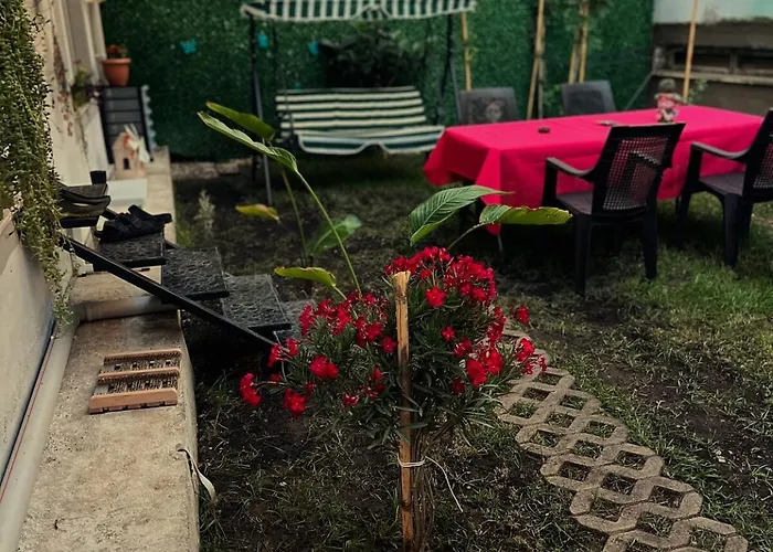 Apartment Garden House & Private House With Garden *