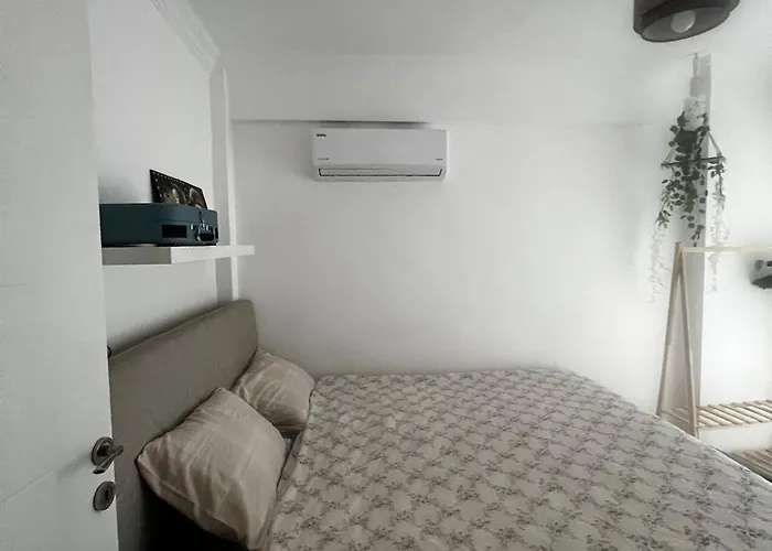 Garden House & Private House With Garden