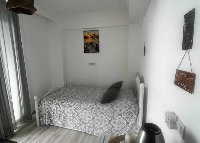 Garden House & Private House With Garden