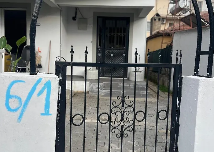 Apartment Garden House & Private House With Garden *