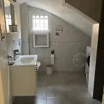 Garden House & Private House With Garden 아파트