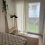 Garden House & Private House With Garden 아파트